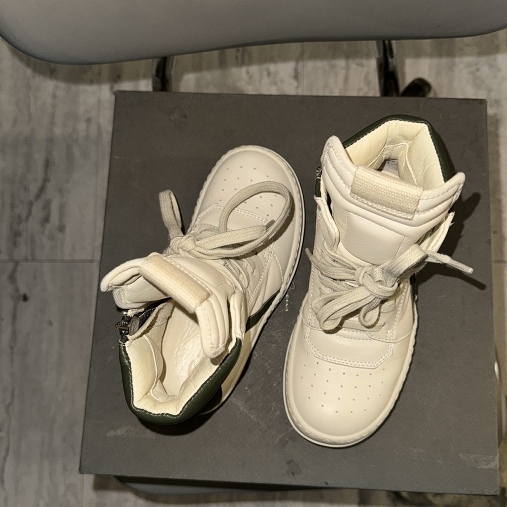 Rick Owens Kids Sneakers in Cream and Green - Picture 2 of 5